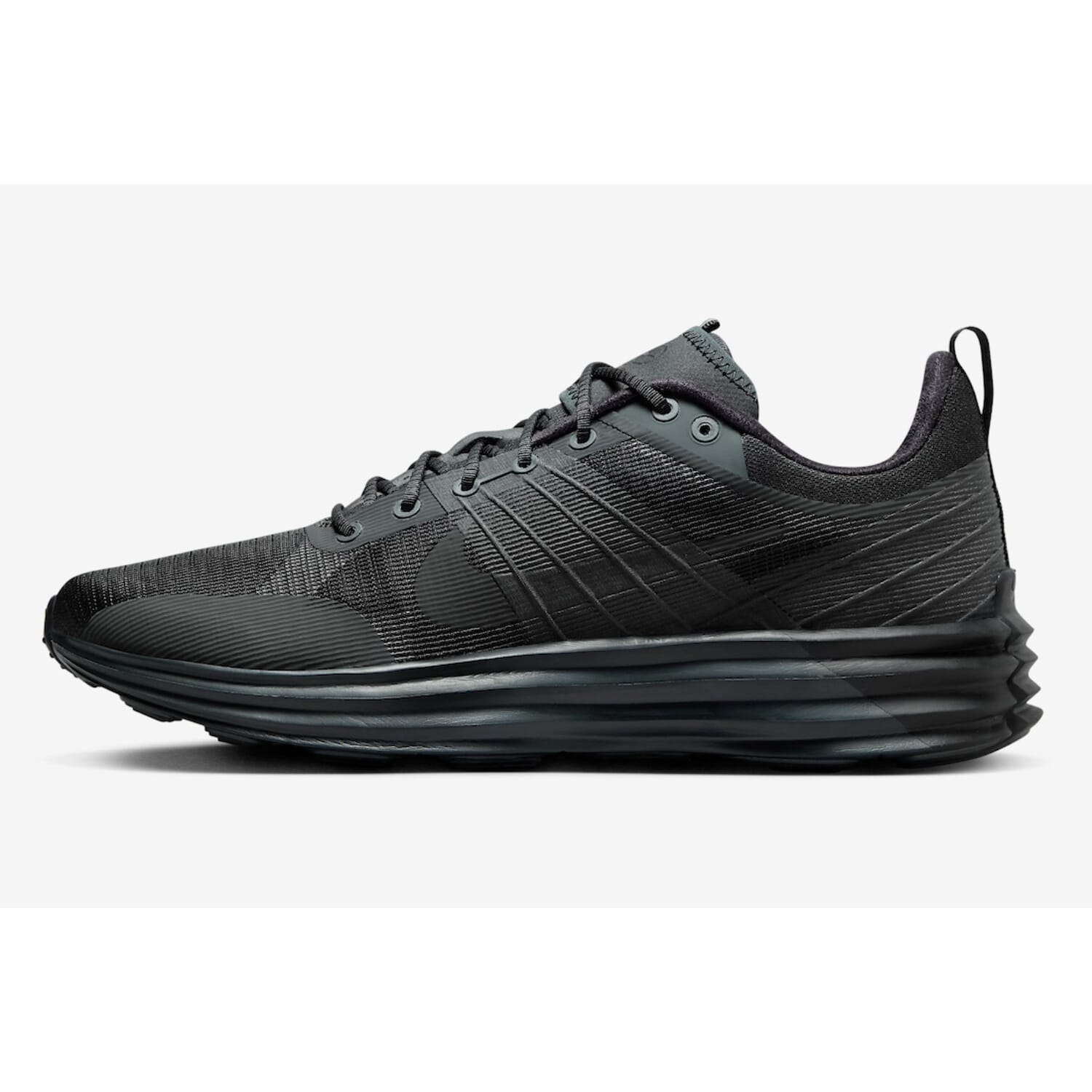 

Кроссовки мужские Nike, черный