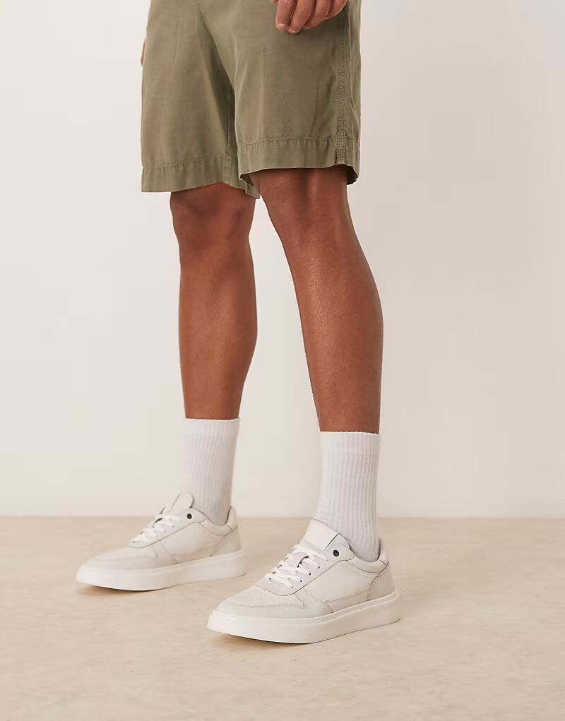 

Белые кроссовки ASOS DESIGN из кожи