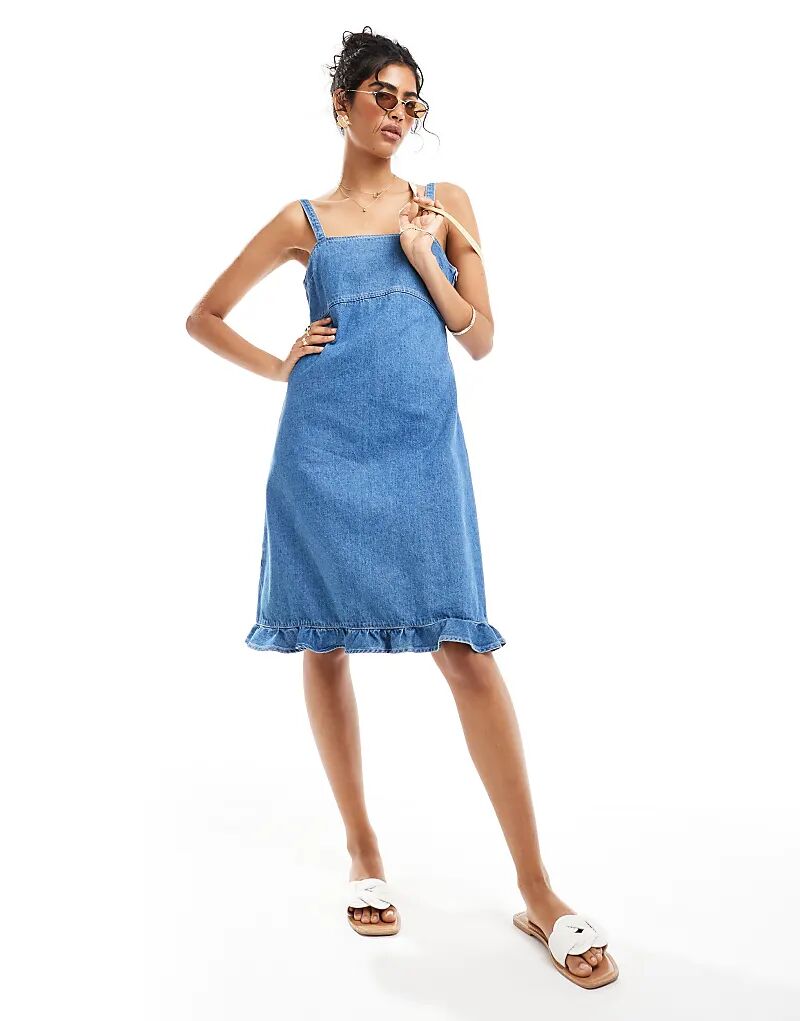 

Мини-платье из денима с оборкой по подолу синего цвета ASOS DESIGN