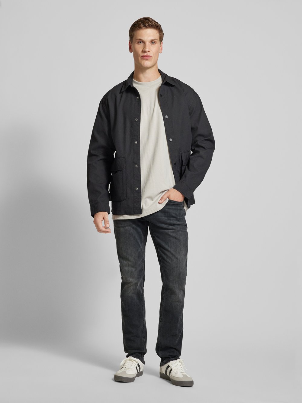 

Джинсы облегающего кроя с пятью карманами, модель «SCANTON» Tommy Jeans, антрацит