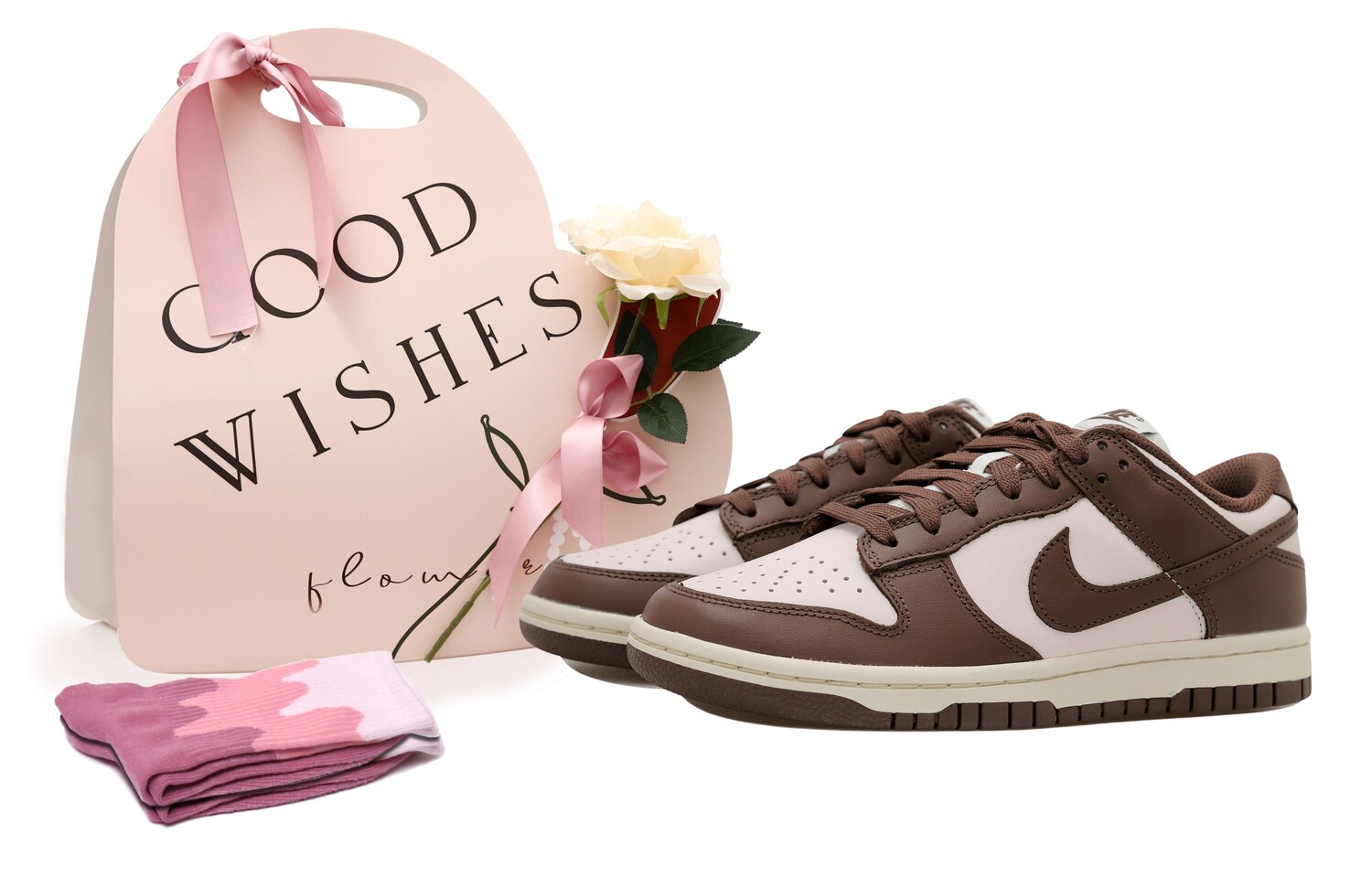 

Кроссовки Nike Dunk Skateboard Shoes Women's Low-Top Brown/Pink
