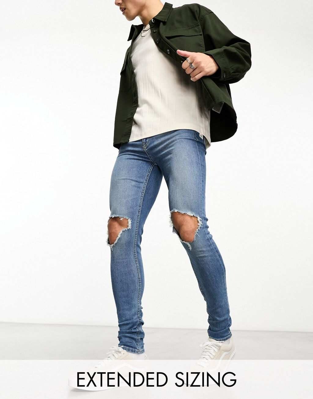 

ASOS DESIGN спрей для джинсов Power Stretch светлого оттенка с рваными коленями