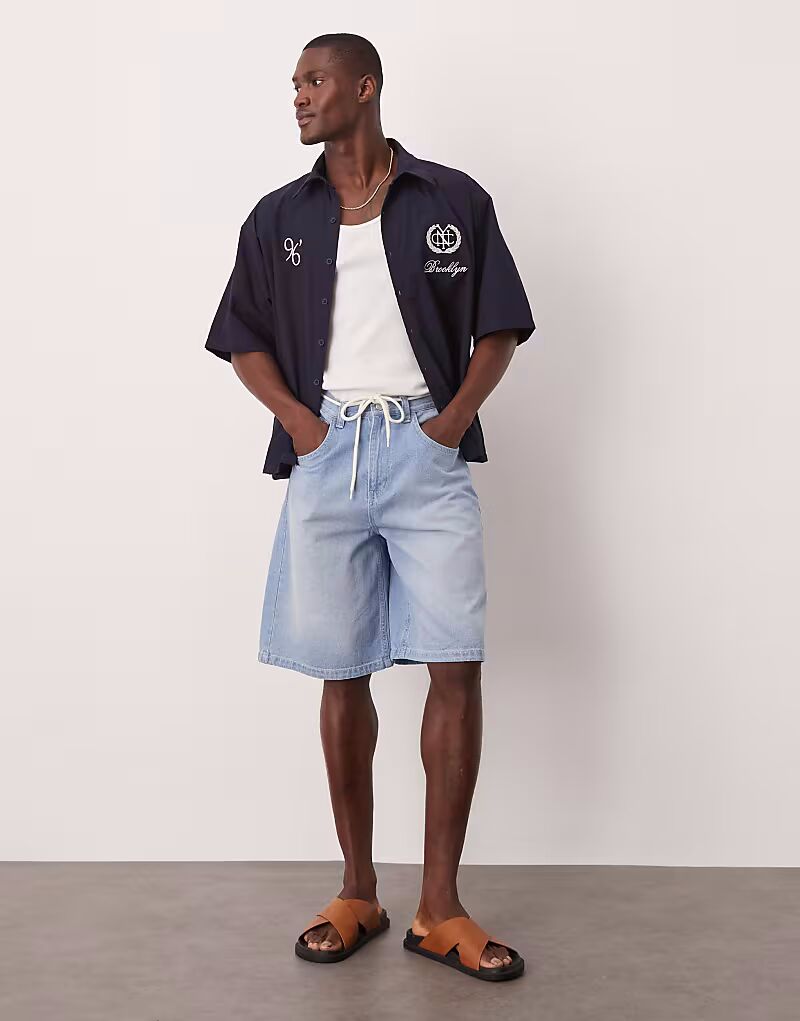 

Длинные джинсовые шорты ASOS DESIGN со шнурком светло-голубого цвета