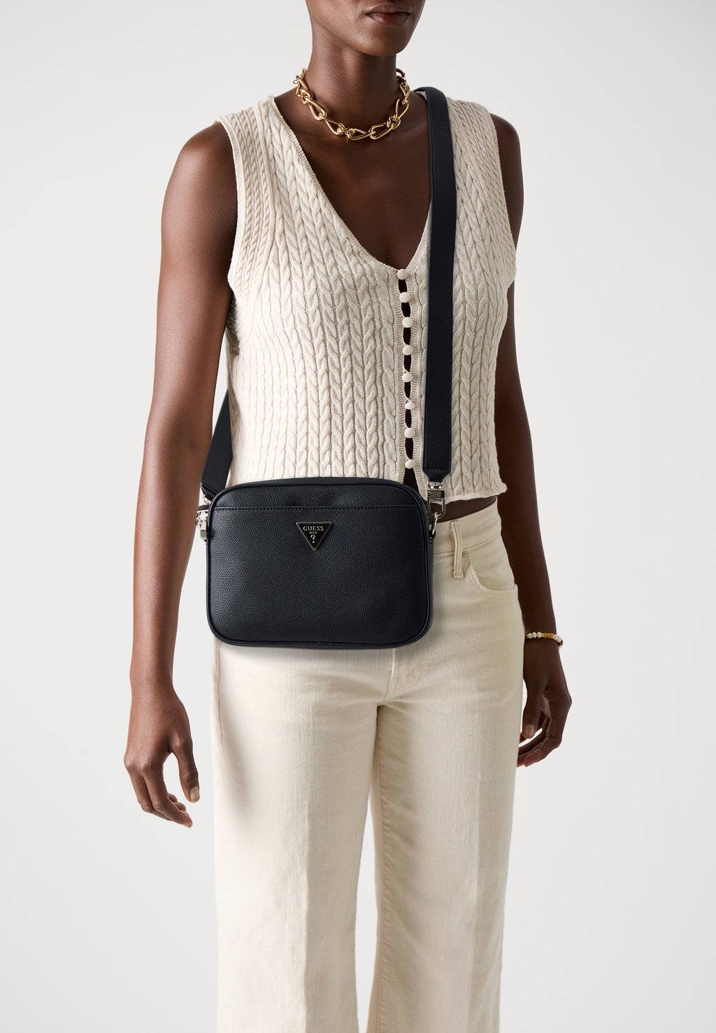 

Сумка через плечо MERIDIAN CAMERA BAG - Across body bag Guess, черный