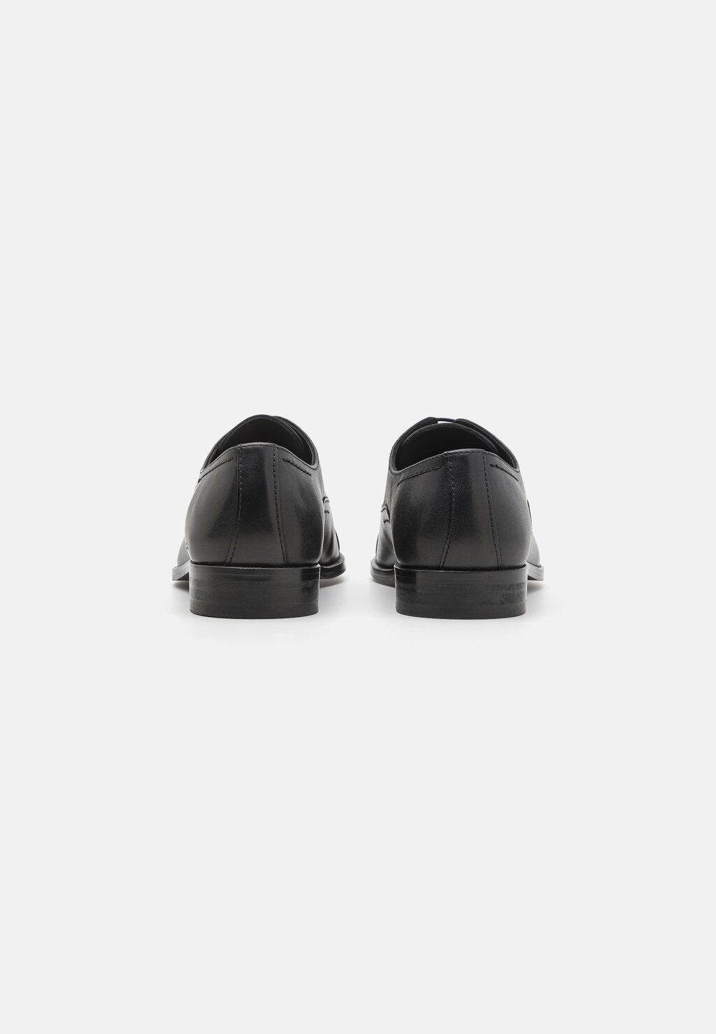 

Деловые туфли на шнуровке LEATHER Pier One, черный