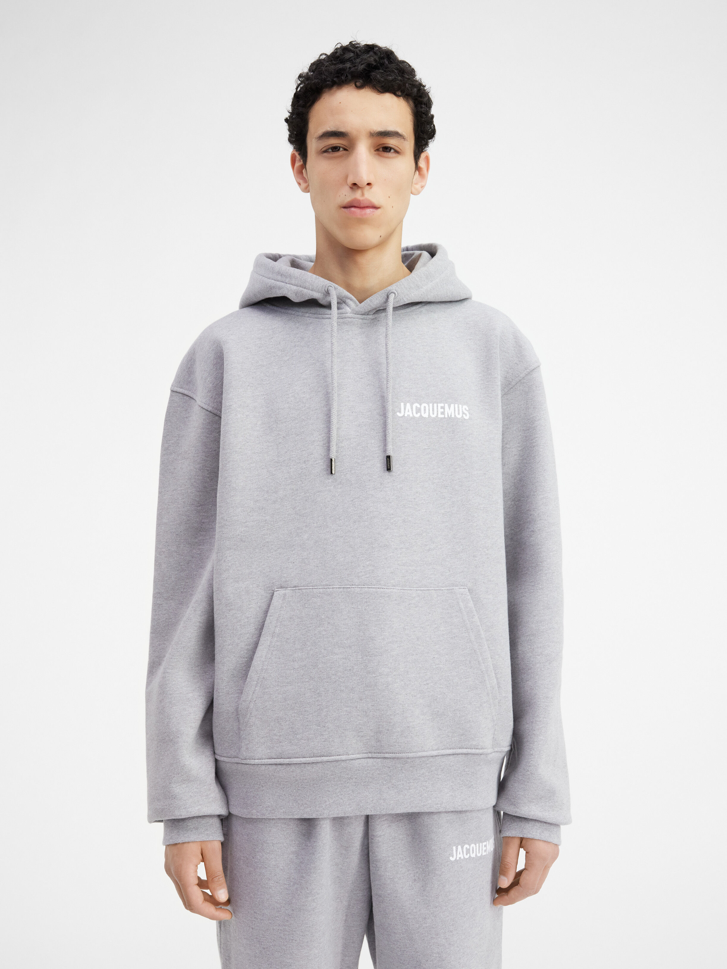 

Толстовка с капюшоном JACQUEMUS The Jacquemus sweatshirt, серый