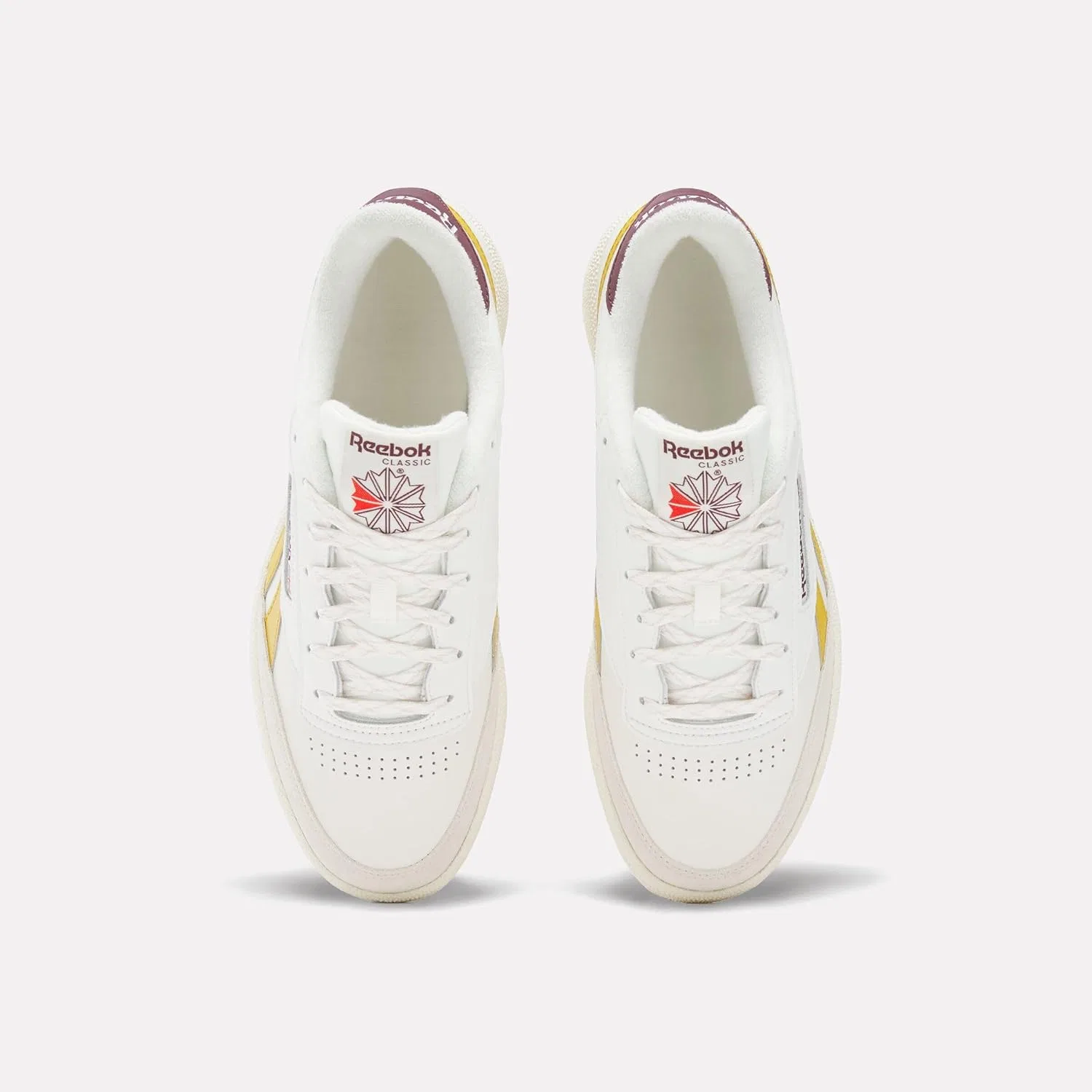 Кроссовки женские Reebok Club C Revenge, цвет Chalk Gritgold Blackcherry — фото 4