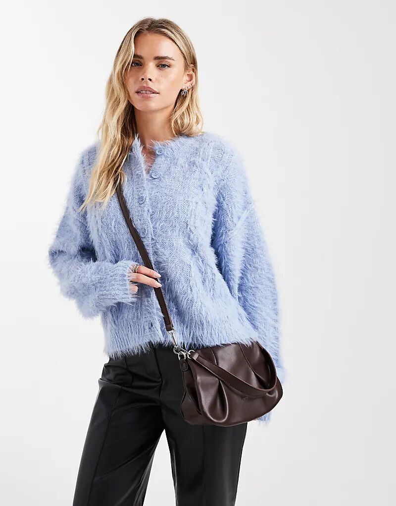 

Сумка PASQ через плечо с клапаном и рюшами коричневого цвета