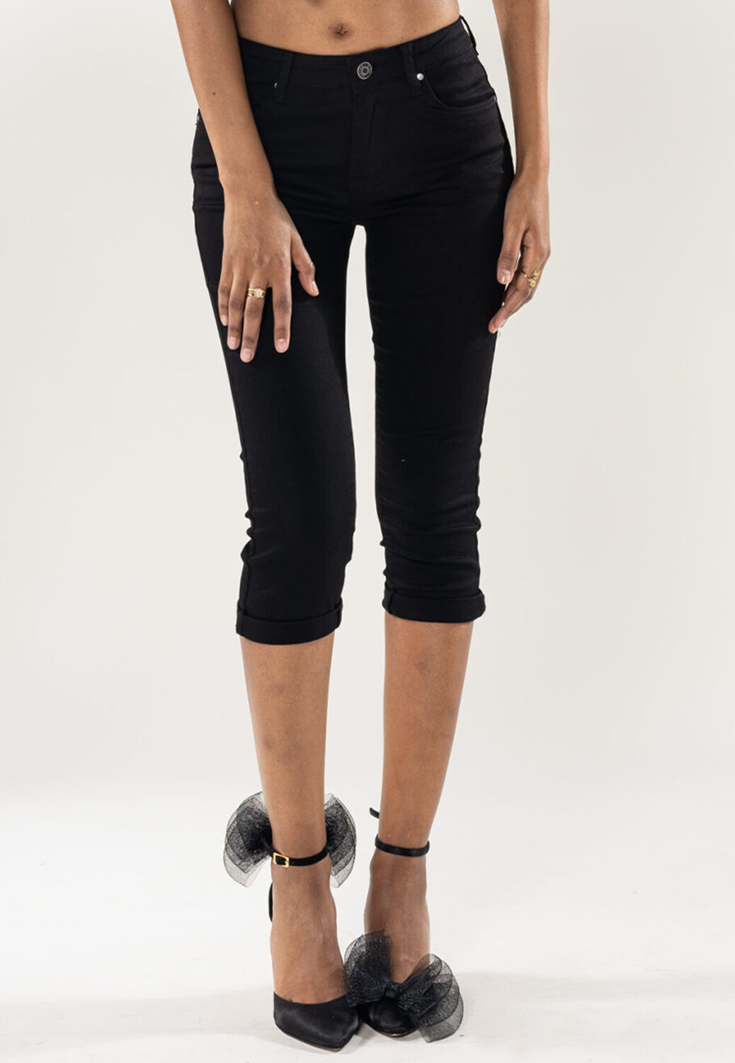

Шорты Nina Carter Capri Jeans Stretch Skinny 3/4 Bermuda Kurze Hose Weich, черный