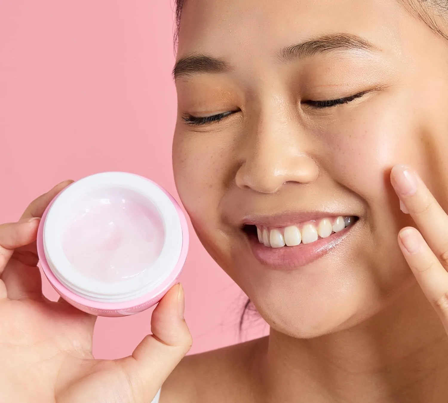 Крем для лица TONYMOLY — Panda's Dream Rose Hyaluronic Face Cream, увлажняющий для всех типов кожи, успокаивающий — фото 2