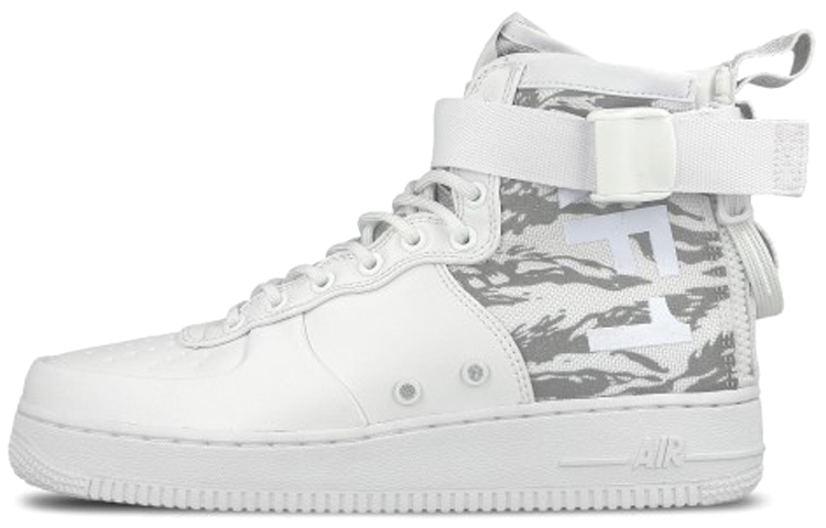 

Кроссовки Nike SF Air Force 1 Mid Winter Camo