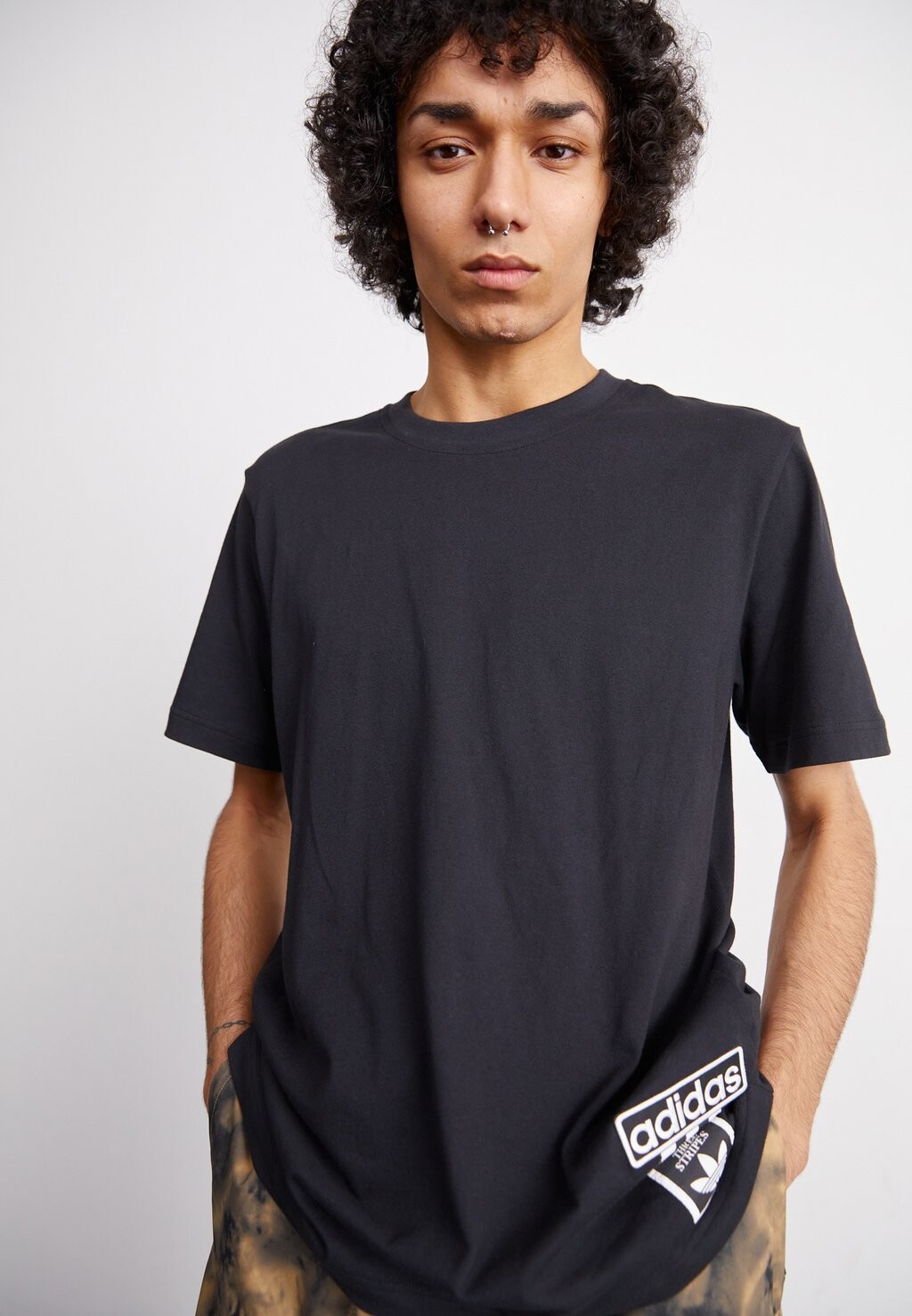 Футболка с принтом ADIBREAK TEE adidas Originals, черный — фото 3