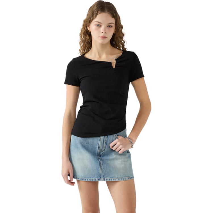 

Футболка женская GUESS, черный