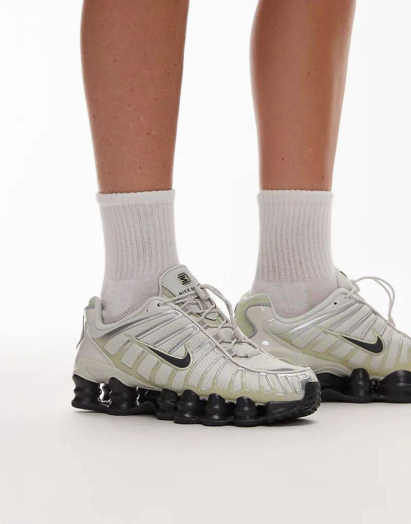 Кроссовки унисекс Nike Shox TL зеленого и черного цветов