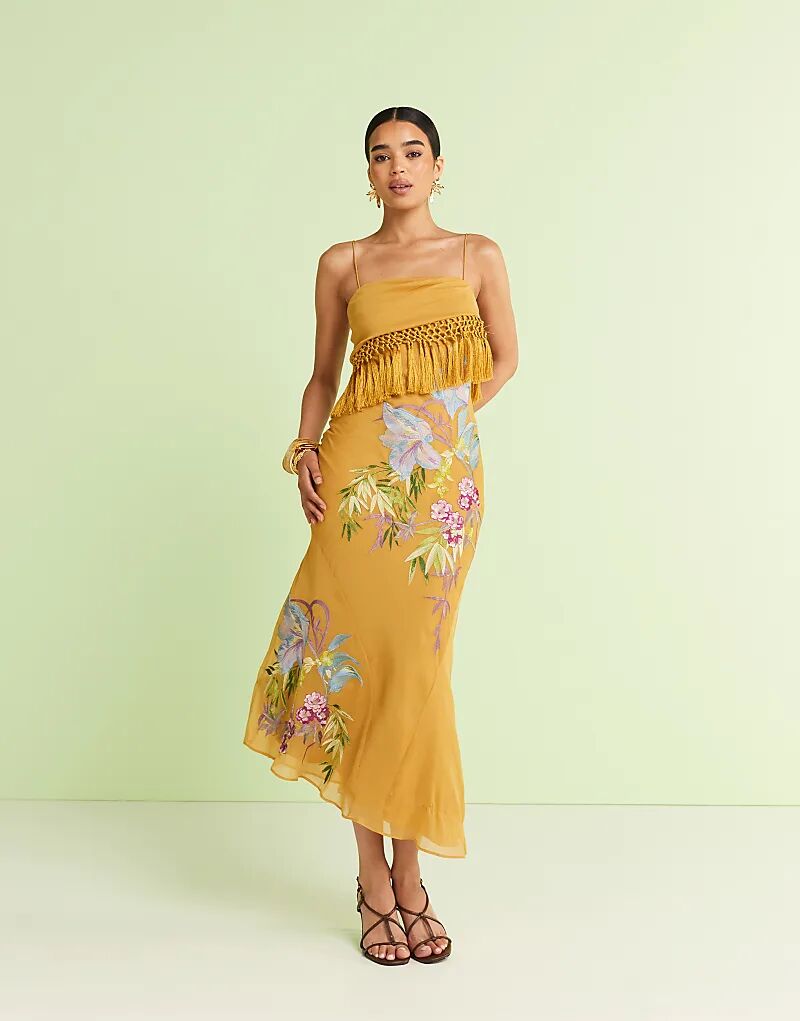 

Длинное платье горчичного цвета с вышивкой и бахромой от ASOS DESIGN