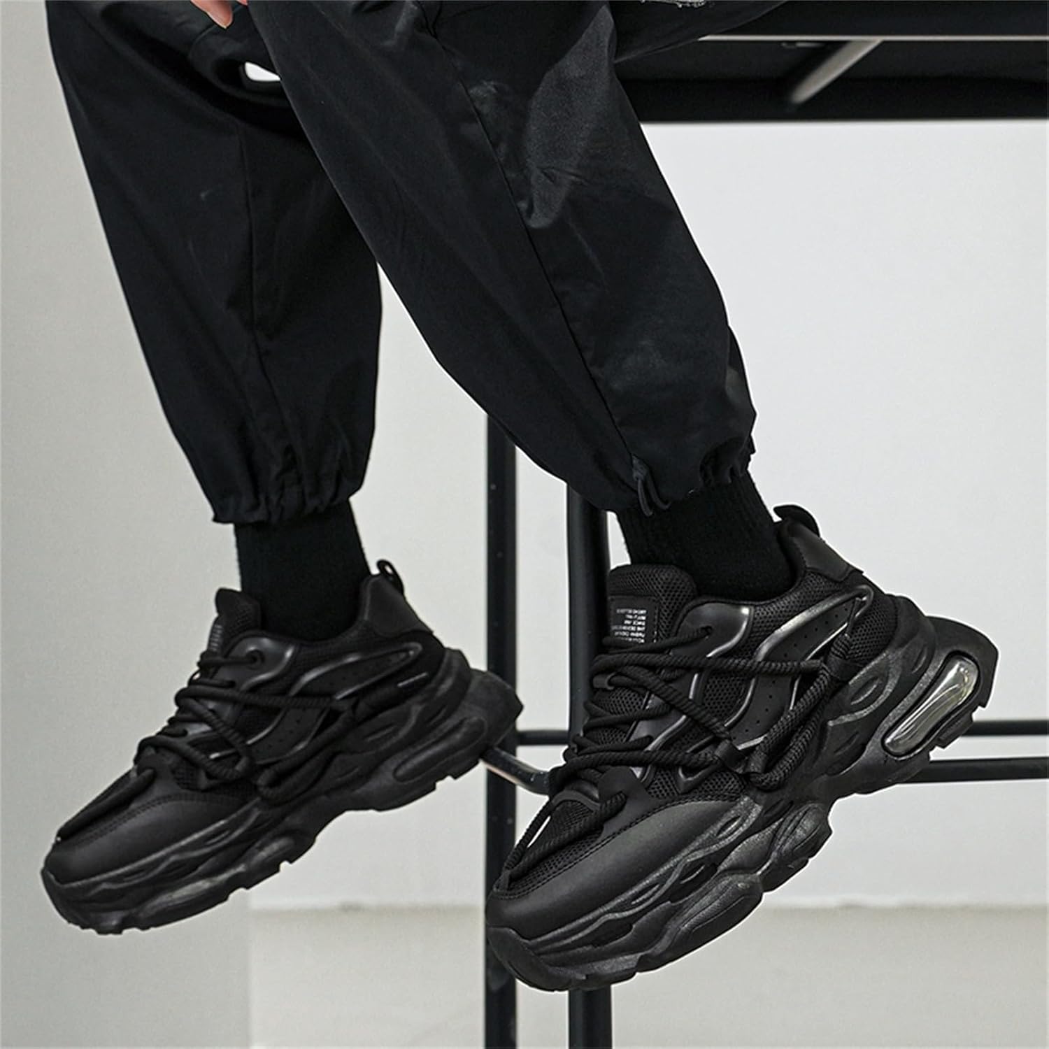 Мужские кроссовки TengfeiFly Platform Dad Sneaker из сетчатой и кожаной поверхности, на шнуровке, повседневные, с массивным каблуком, круглым носком, с воздушной подушкой, легкие, мягкие и дышащие, для прогулок, бега и улицы, черный — фото 2