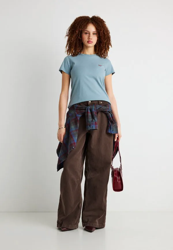 Идеальная футболка, базовая футболка Levi'S, Lead — фото 2