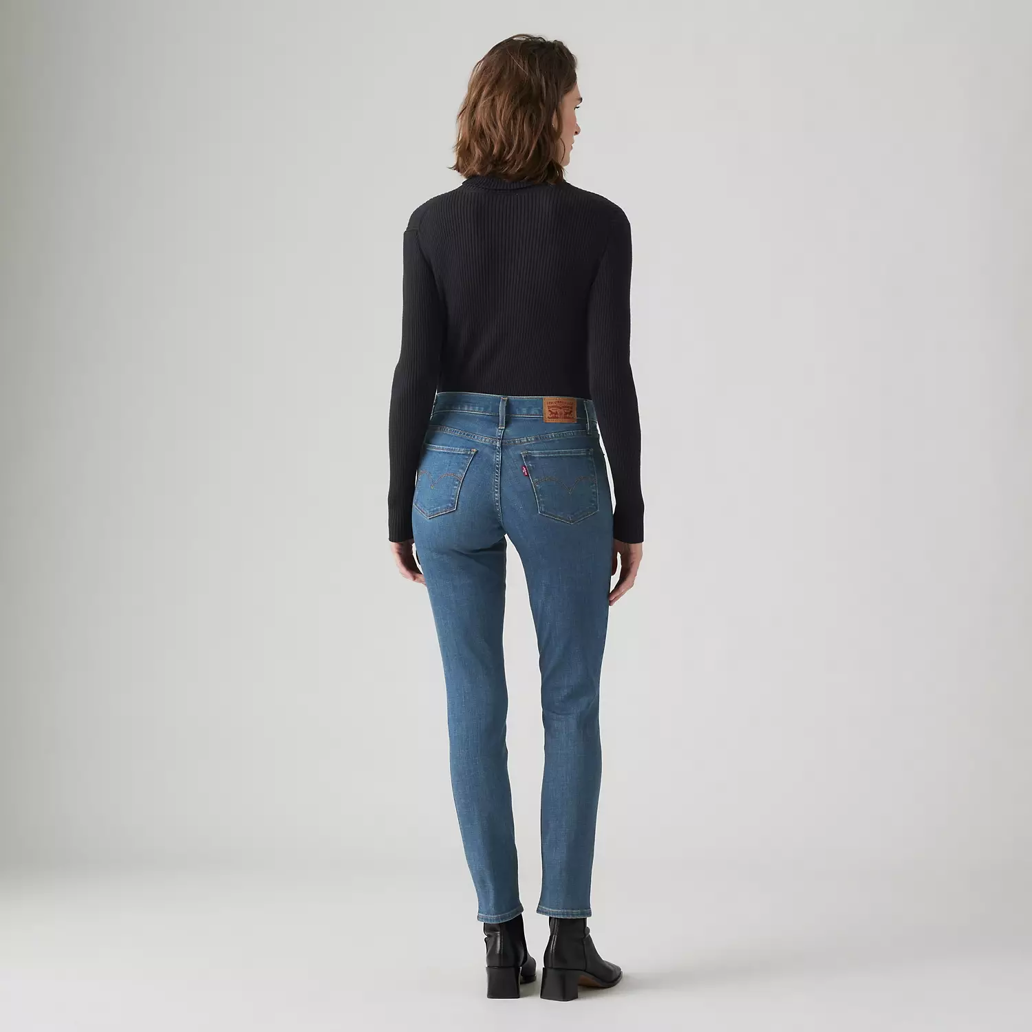 

Джинсы женские Levi's