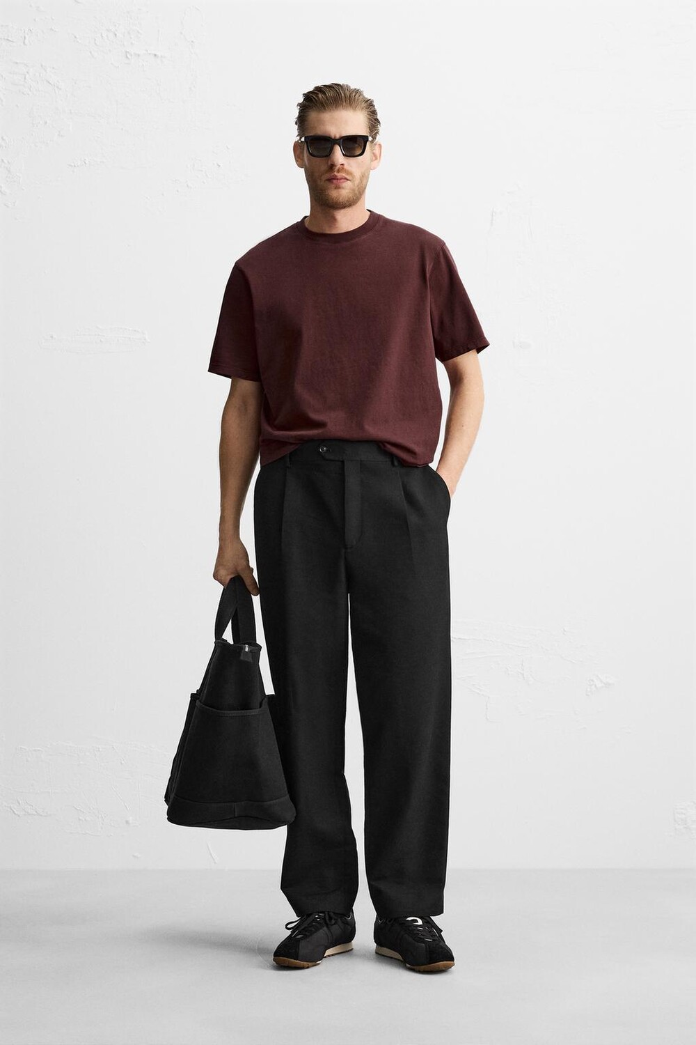 

Футболка среднего веса ZARA, бордовый