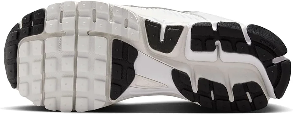 Женские кроссовки для бега Nike Zoom Vomero 5, белый/серый/черный — фото 3
