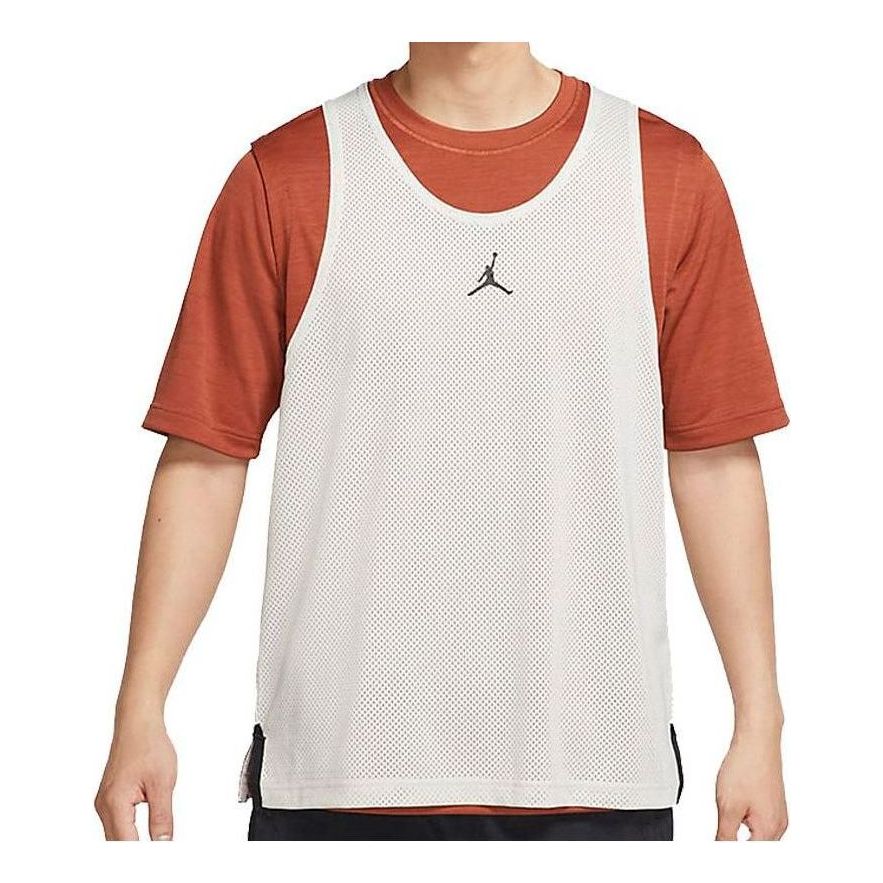 

Спортивный топ Air Jordan Sport Dri-Fit Two-Piece Top 'White' DM1832-641, белый
