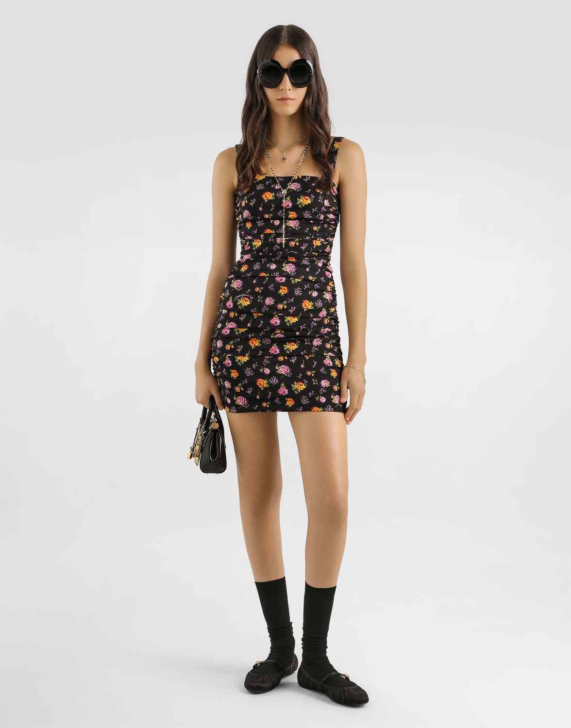 Платье с принтом в виде маленьких букетов роз Dolce & Gabbana, мультиколор — фото 2
