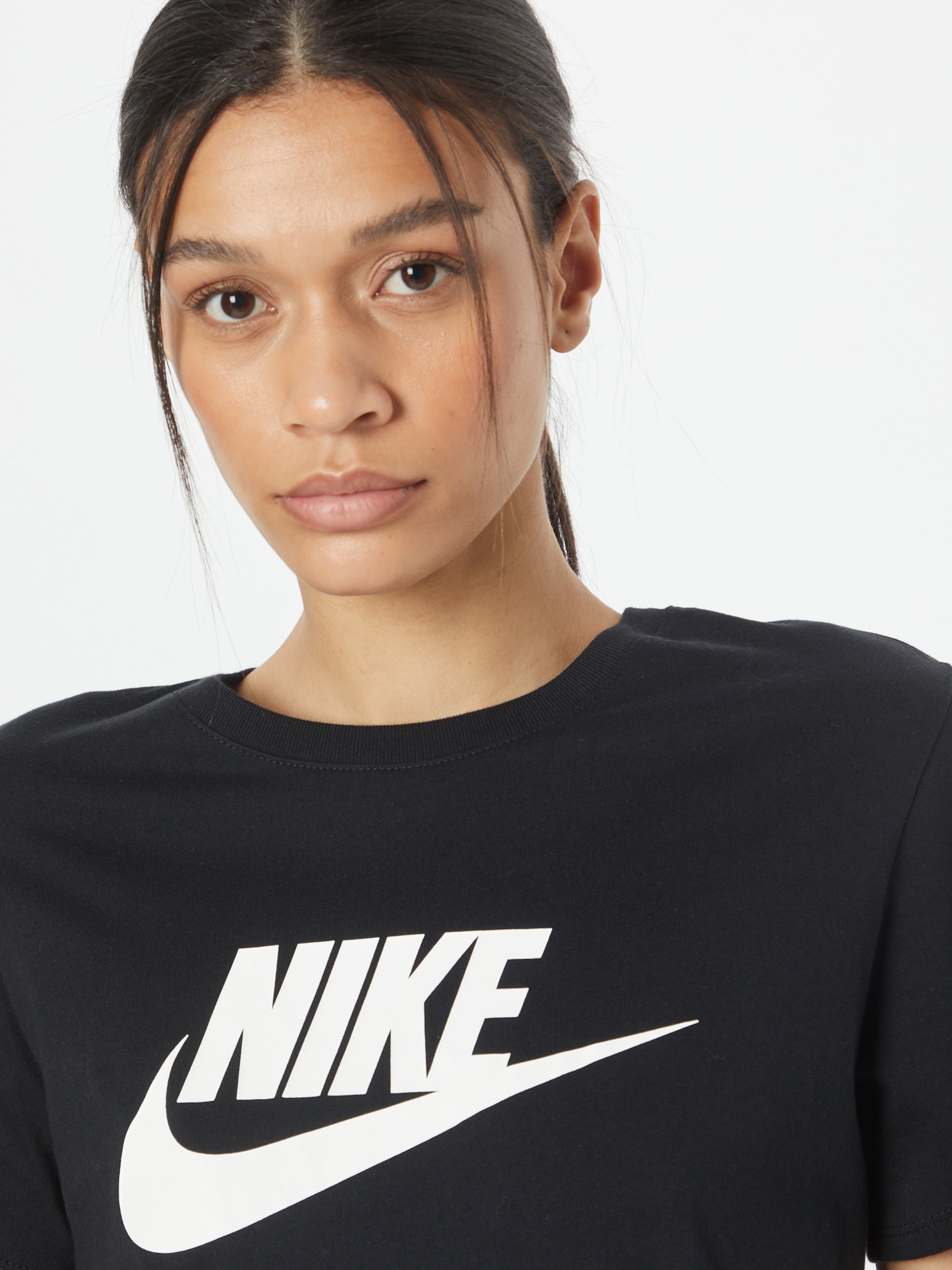 Nike Sportswear Футболка 'Essential' в черном цвете — фото 2