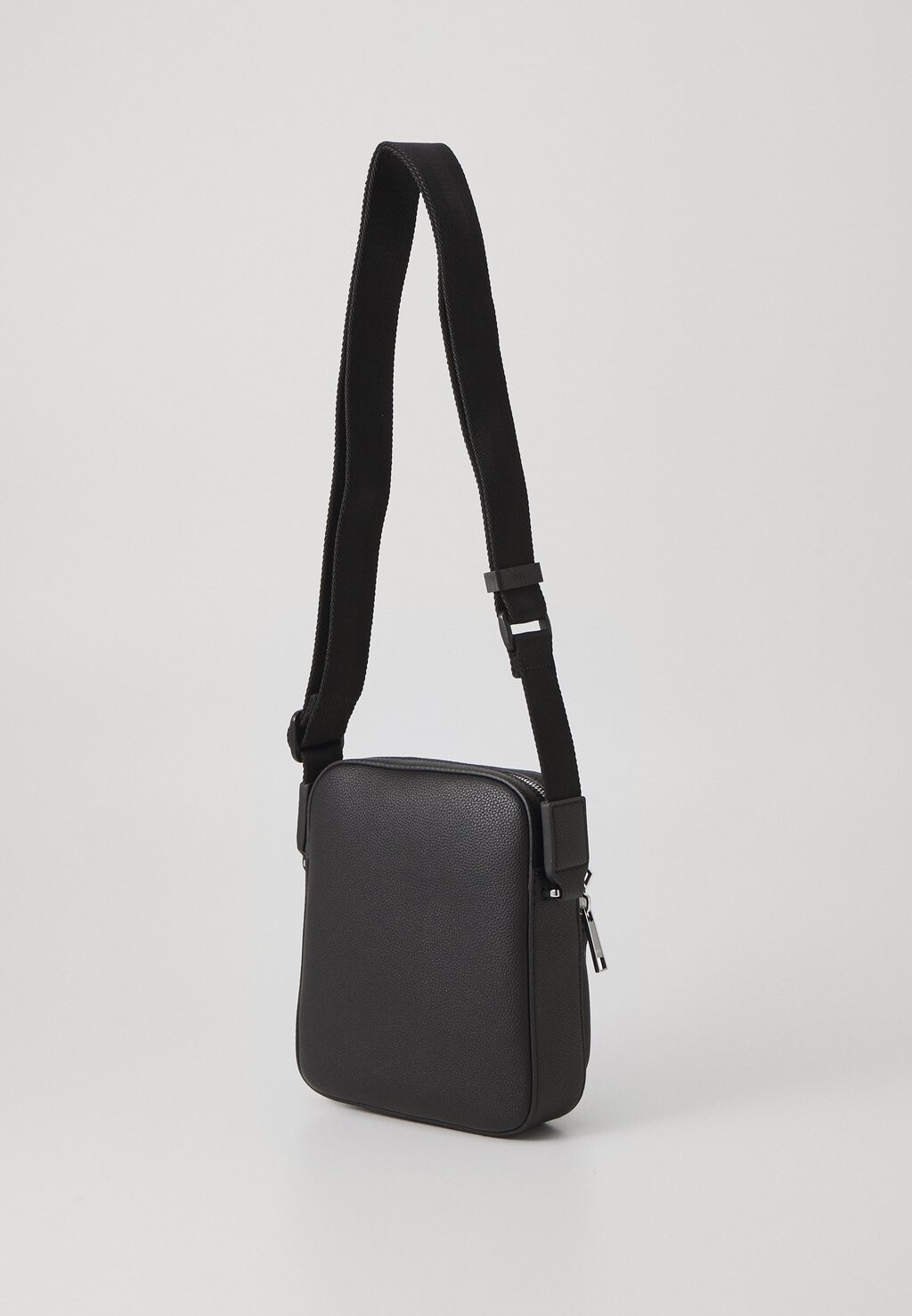 

Сумка через плечо RAY UNISEX BOSS, черный