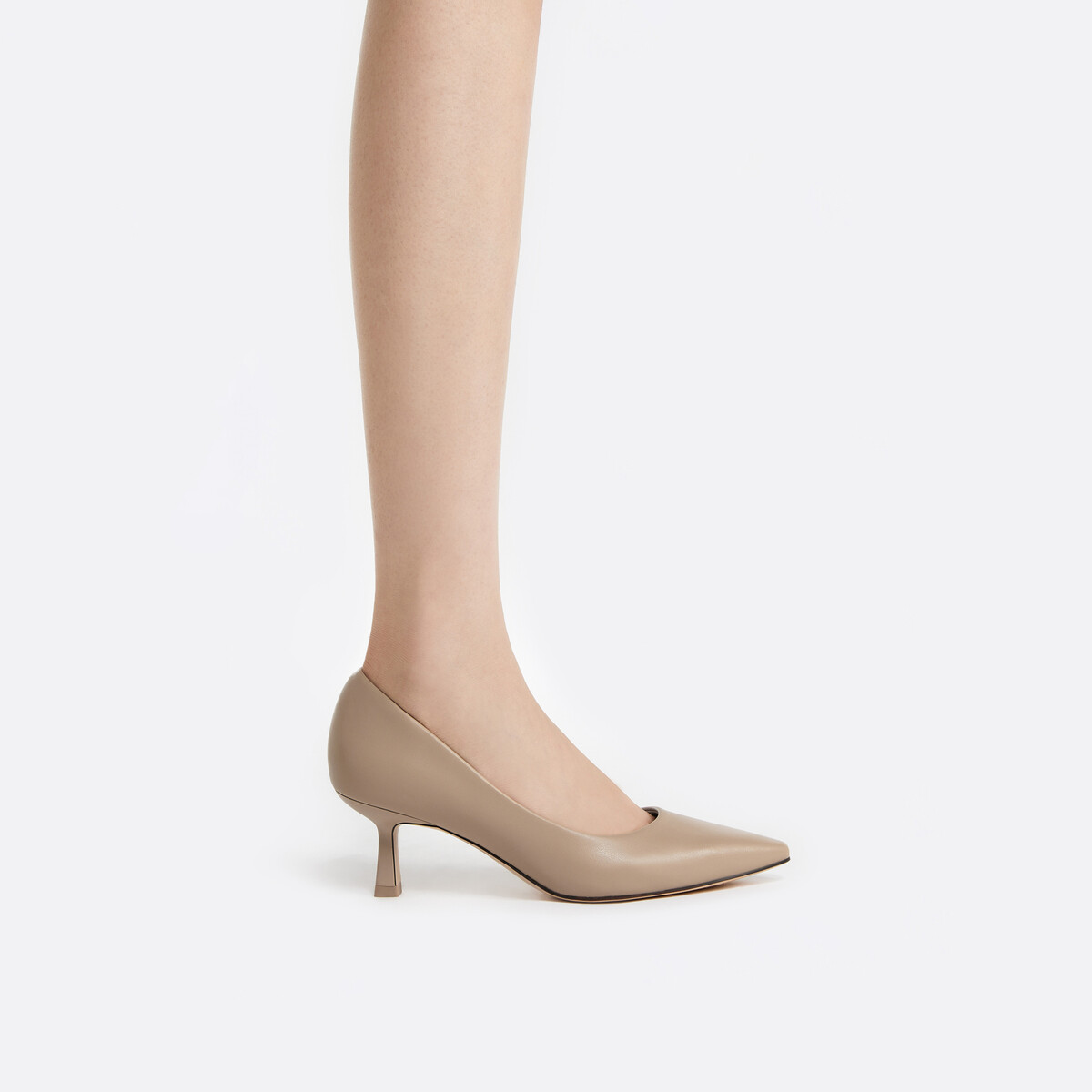 Туфли Мэри Джейн женские низкие телесные Charles&Keith — фото 4