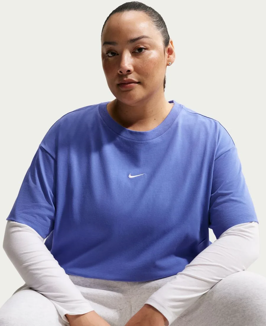 Спортивная футболка больших размеров с коротким рукавом оверсайз Nike, светлый-medium синий/белый — фото 3