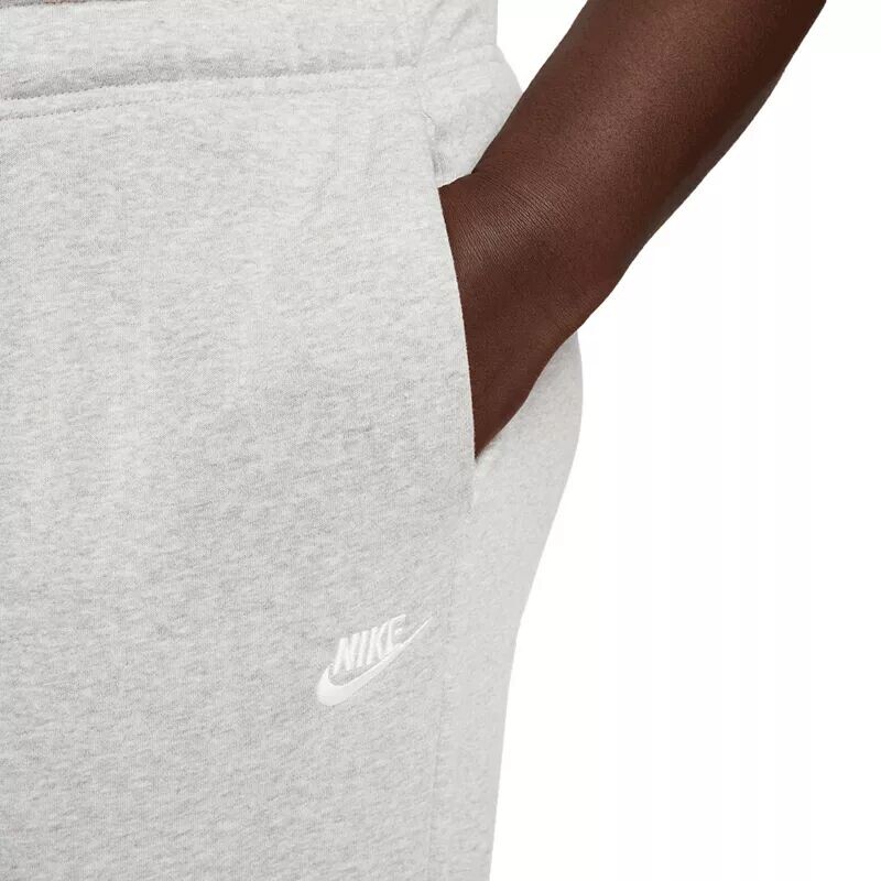 Женские флисовые джоггеры со средней посадкой Nike Sportswear Club (большие размеры) — фото 4