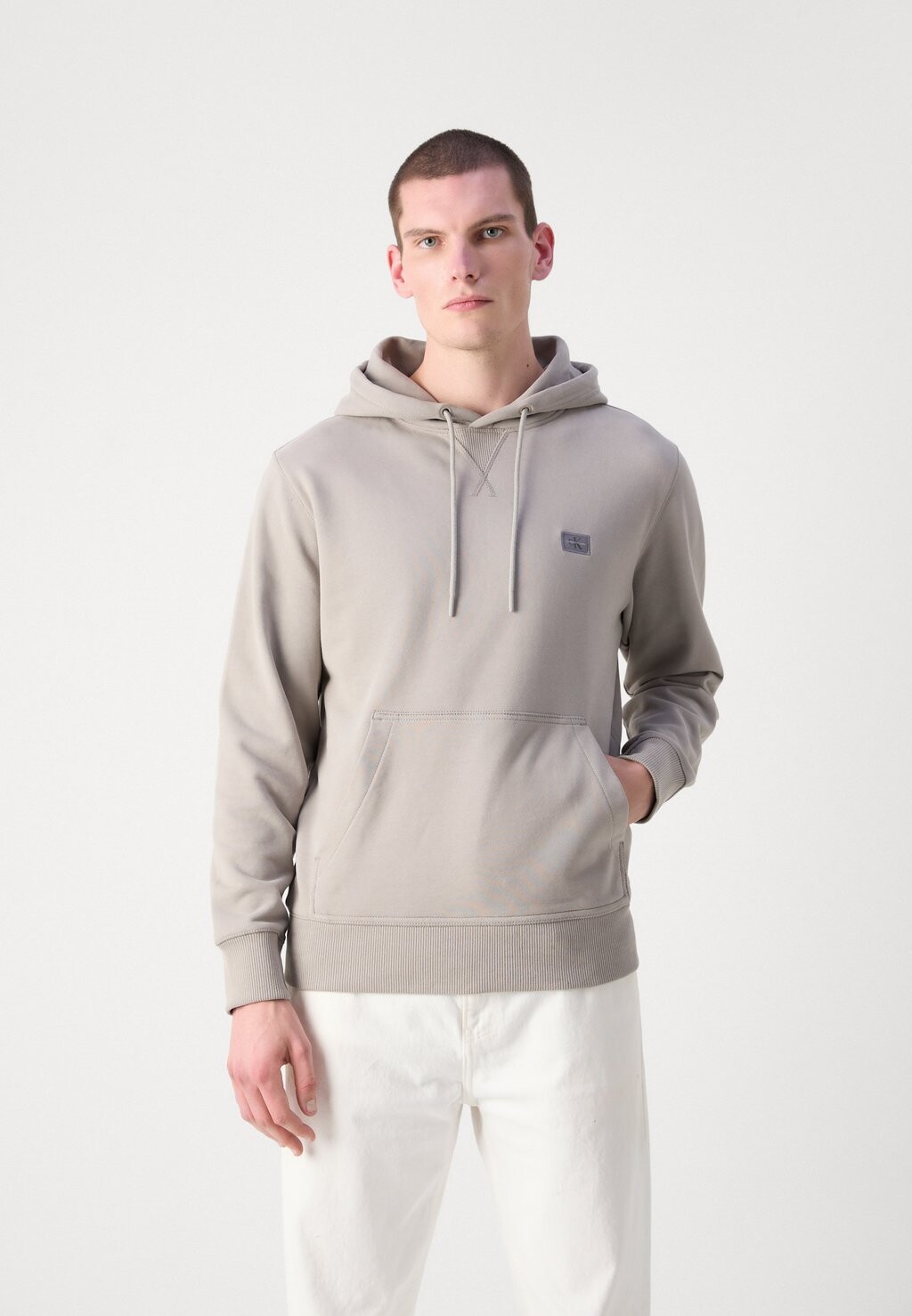 

Толстовка LABEL HOODIE Calvin Klein Jeans, серо-коричневый