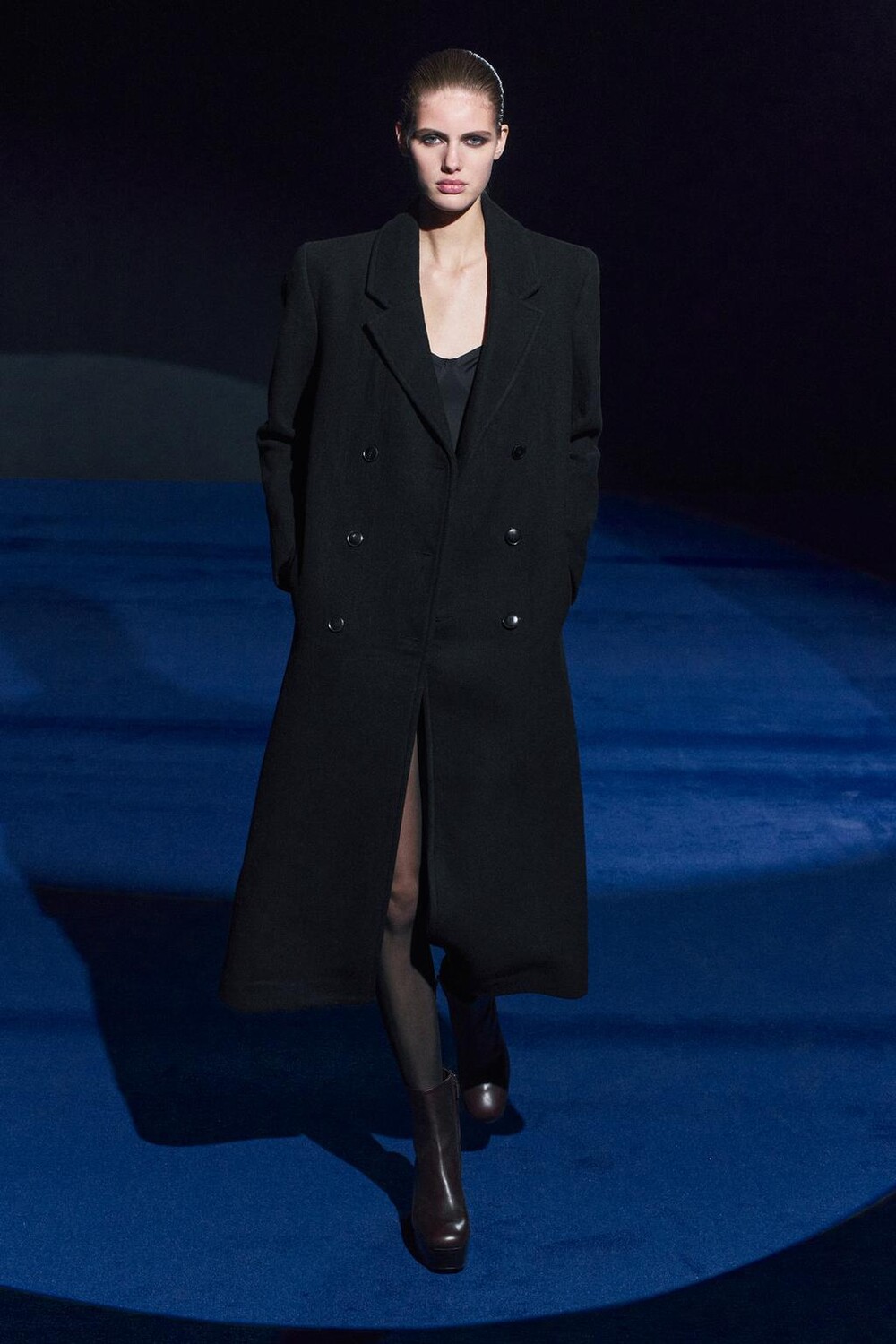 

Пальто из шерсти ZARA, черный