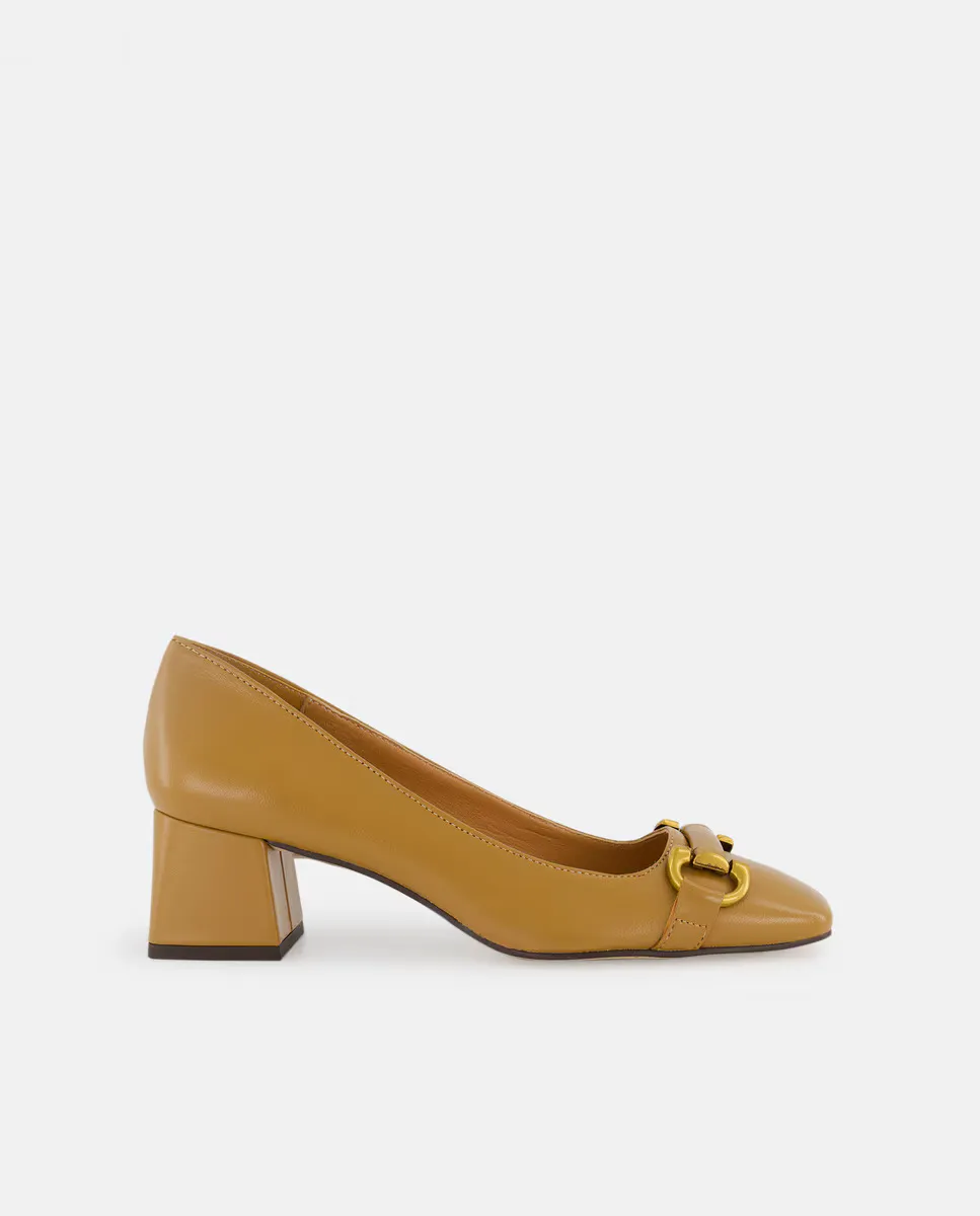 

Женские туфли на каблуке с декором Latouche, цвет 730 Camel