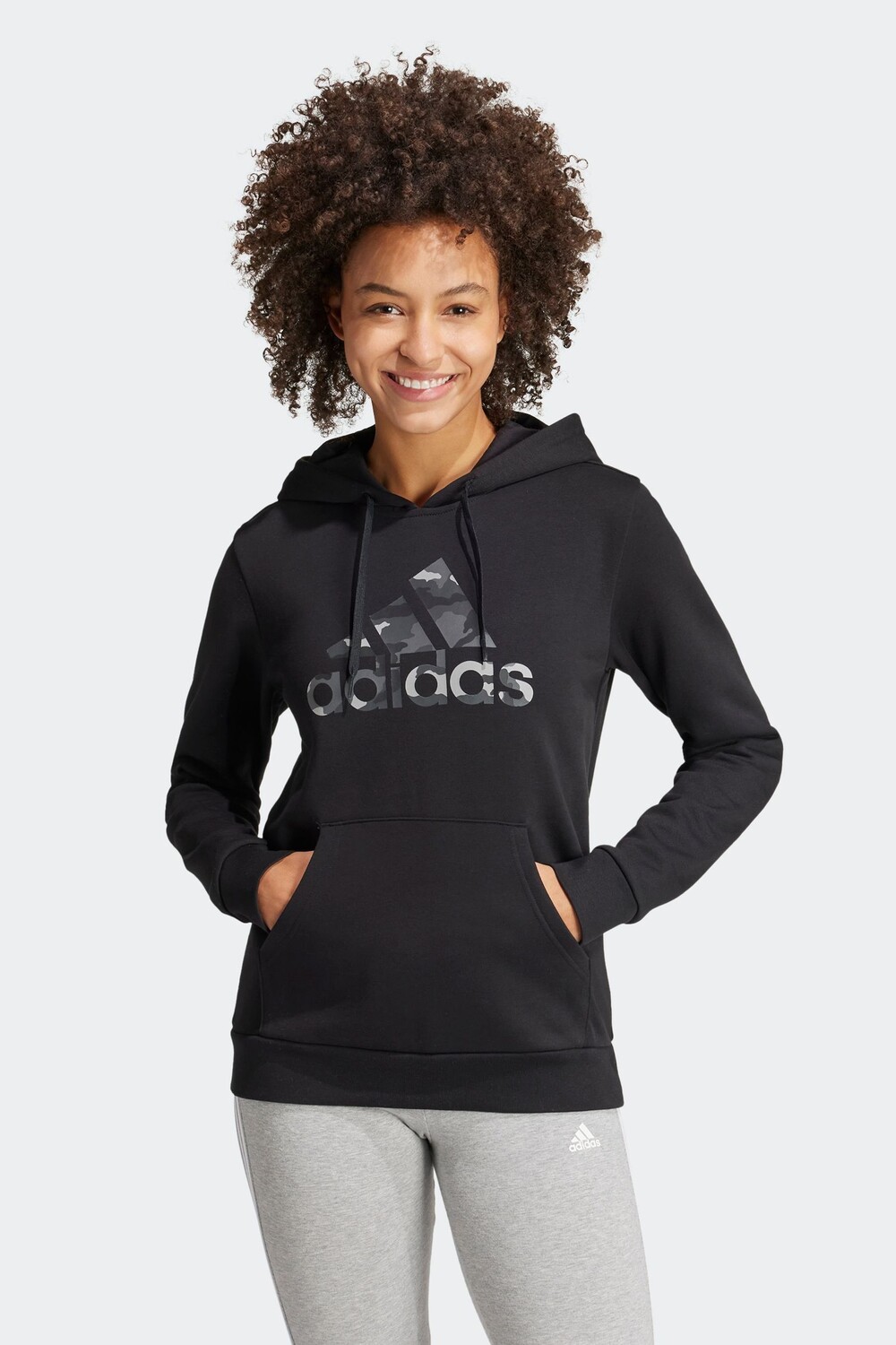 

Толстовка с капюшоном и камуфляжным принтом Adidas, черный