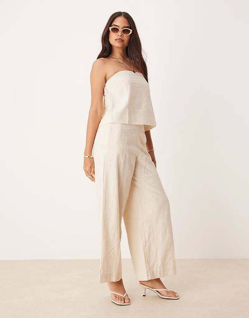 

Кремовые брюки с вышивкой ASOS DEISIGN Asos Design