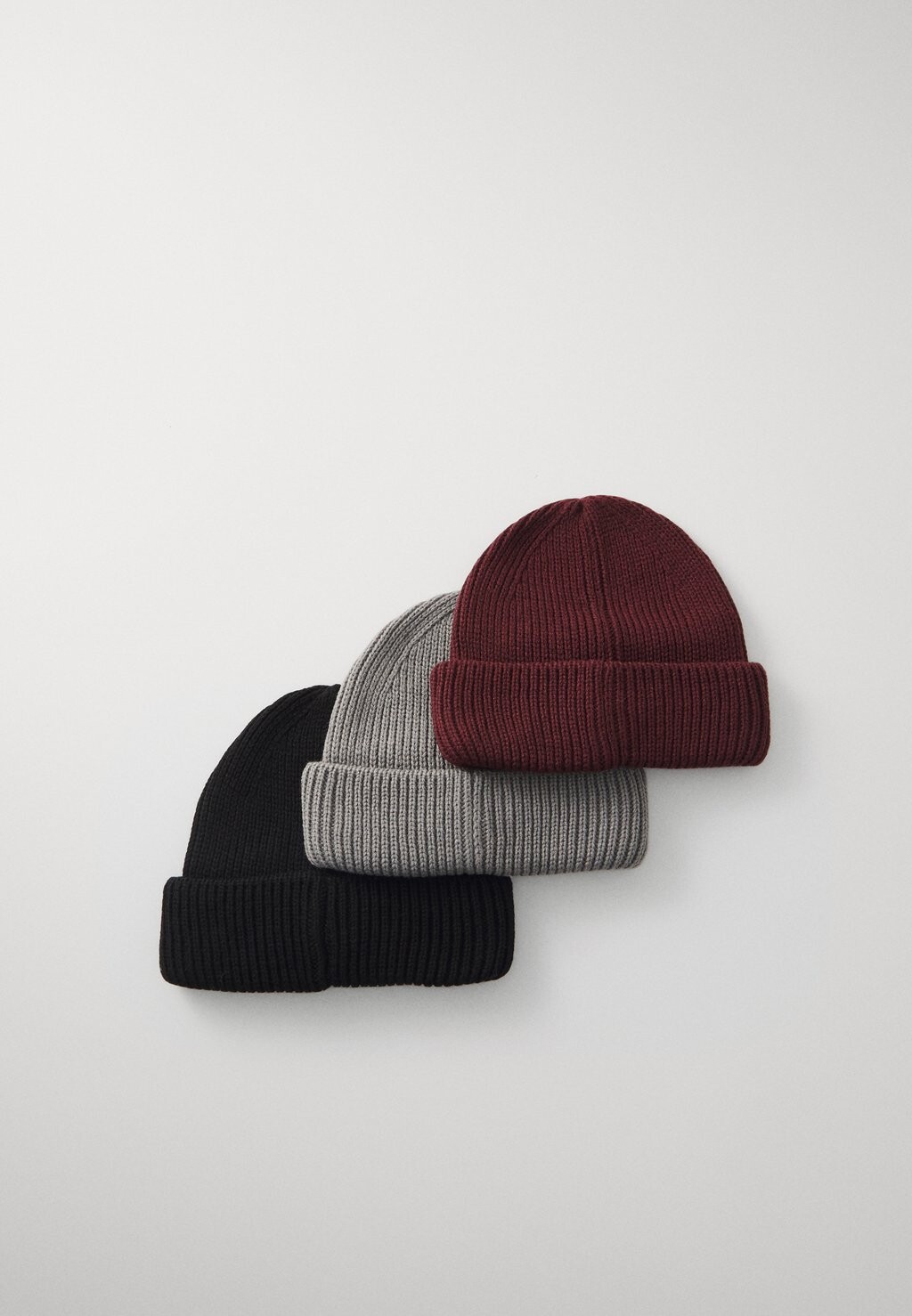 

Шапка UNISEX 3 PACK Pier One, черный