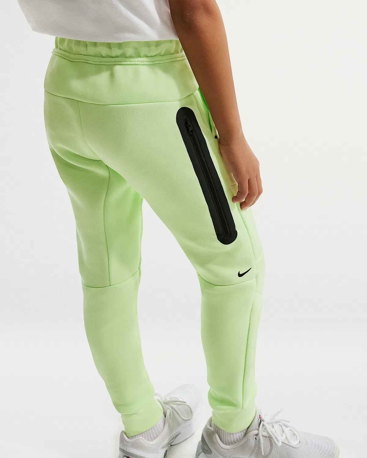 Джоггеры Nike Sportswear Tech Fleece для старших детей, Light Liquid Lime/Black/Black — фото 3
