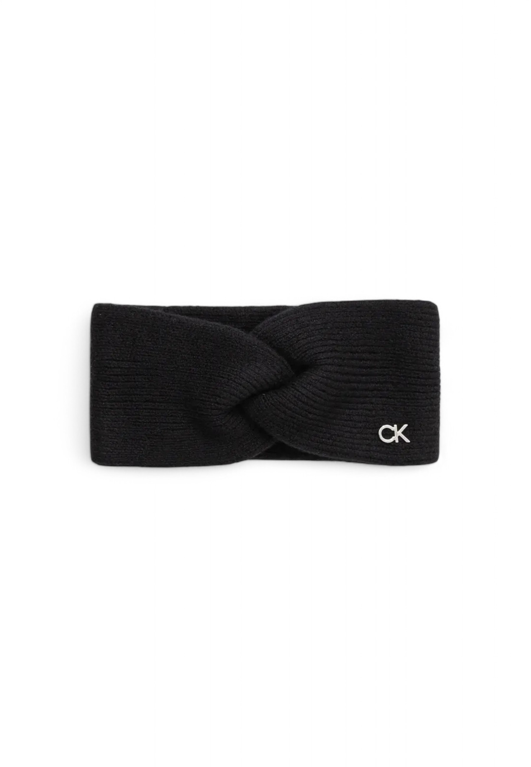 

Бейсболка Calvin Klein, черный