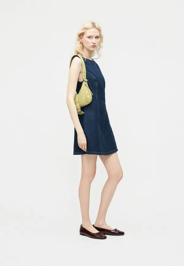 Мини-Платье с вырезом-лодочкой, джинсовое платье Gap, Dark Wash Indigo — фото 2