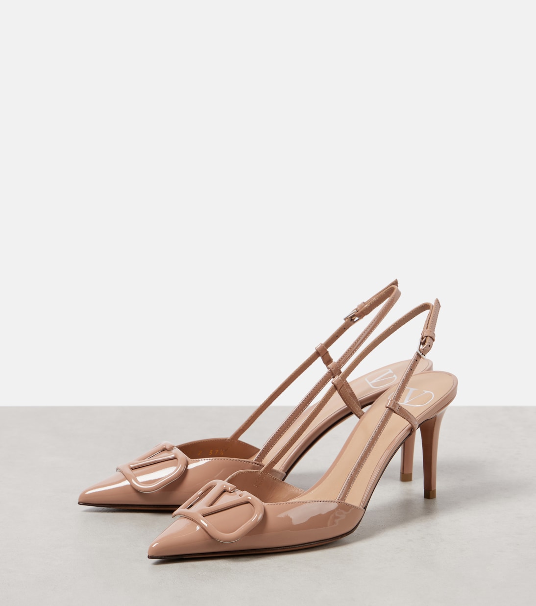 Vlogo Signature 80 лаковые туфли-лодочки на шпильке с ремешком Valentino Garavani, Rose Cannelle — фото 4