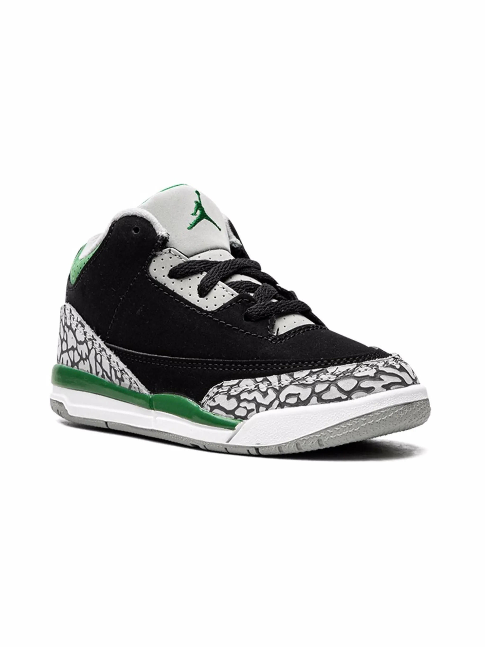 

Кроссовки Air Jordan 3 Retro Jordan Kids, черный