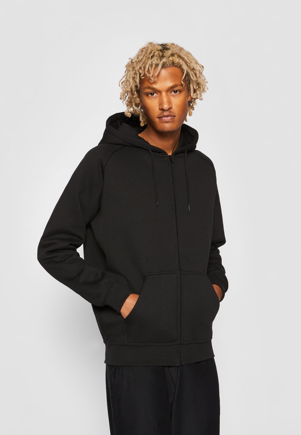 

Толстовка на молнии ZIP HOODY Urban Classics, черный