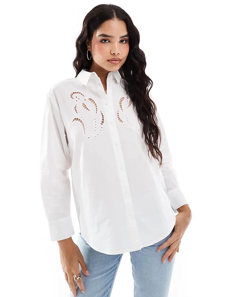 

Рубашка из поплина с вышивкой белого цвета Stradivarius