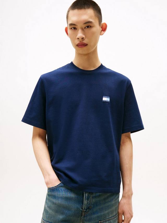 

Футболка Tommy Jeans с логотипом, хлопок, regular fit, короткий рукав Tommy Hilfiger, Navy/Multi
