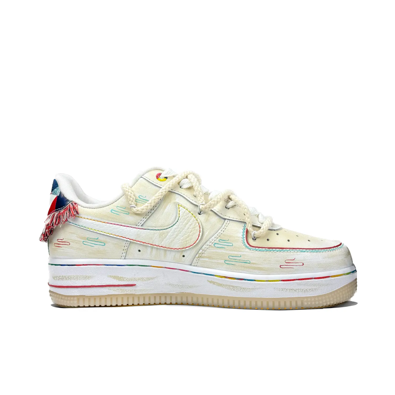 

Женские кроссовки для скейтбординга Nike Air Force 1, Off-white