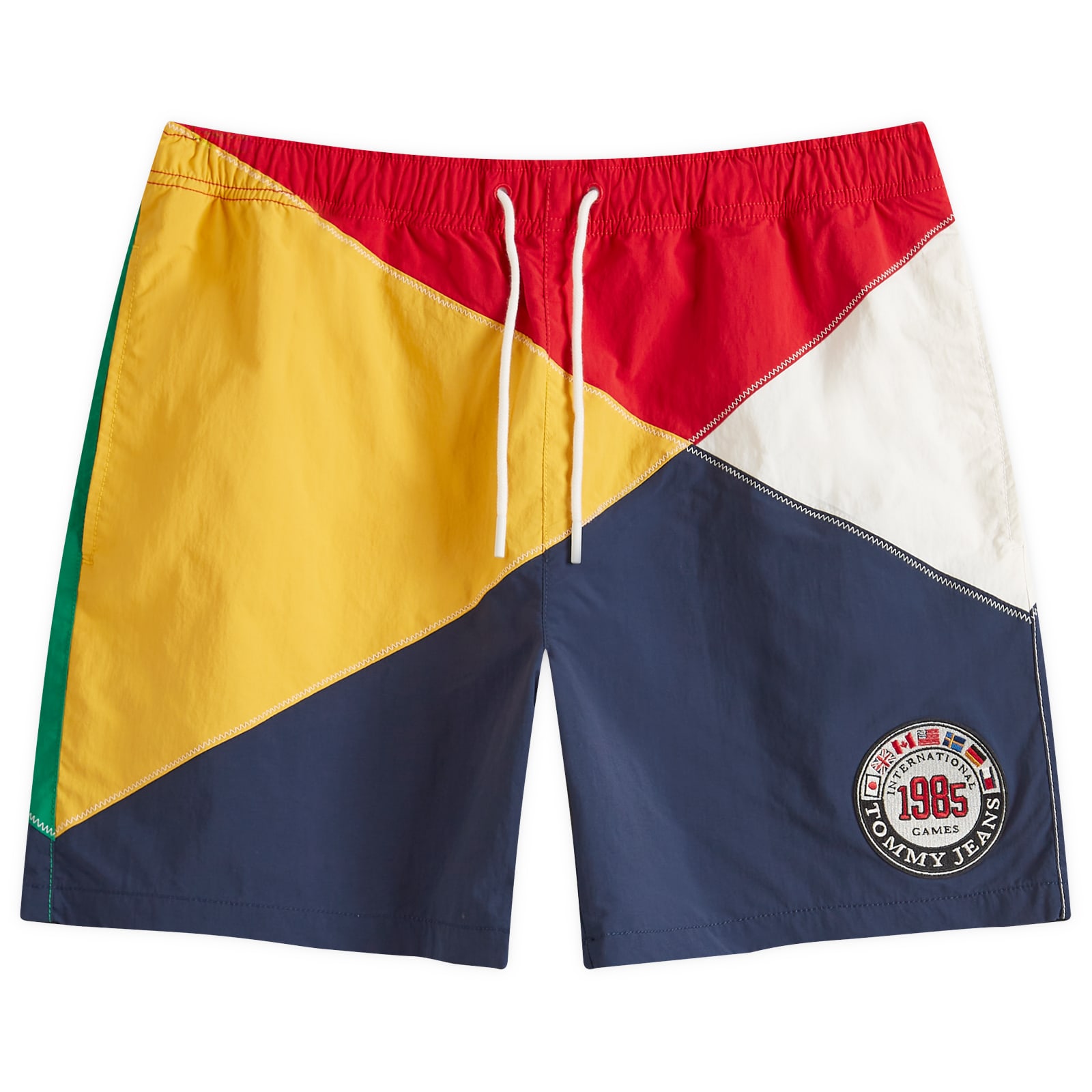 

Шорты Tommy Jeans Archive Games Chicago Shorts, цвет Sport Navy/Multi