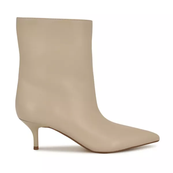Женские ботильоны Charma с острым носом и небольшим каблуком Nine West, цвет light natural leather — фото 2