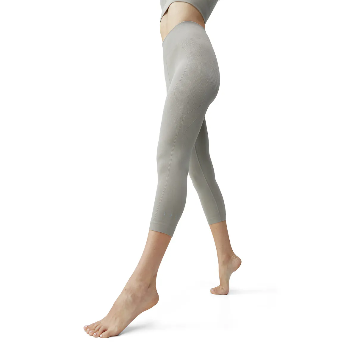 

Blume Born Living Женские леггинсы для йоги Born Living Yoga, зеленовато-серый