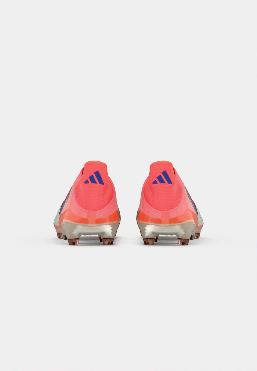 Кроссовки Adidas Performance COPA PURE III ELITE LACELESS FIRM GROUND FOOTBALL BOOTS, Off White/Lucid Blue/Signal Coral/Off-White — фото 4